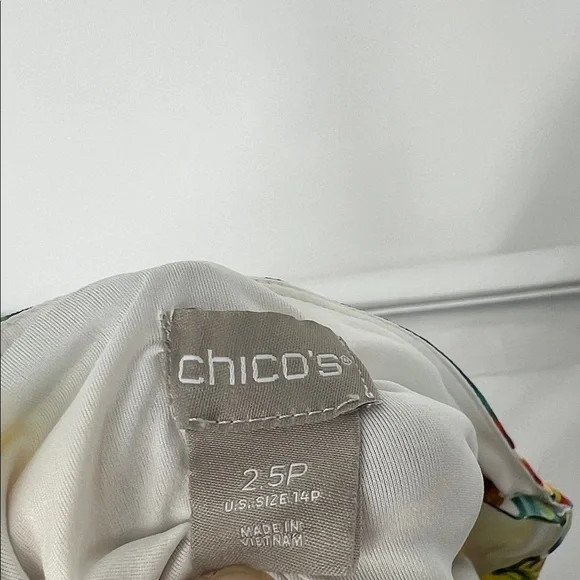 Chico’s lined skirt size 14 petite - Picture 6 of 7